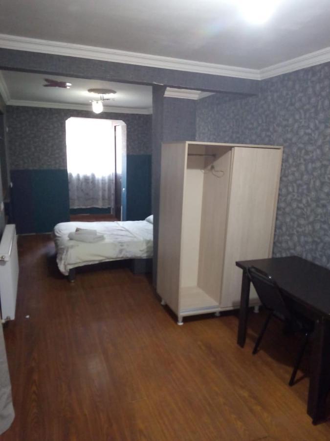 Vake-House Hotel Tbilisi Bagian luar foto