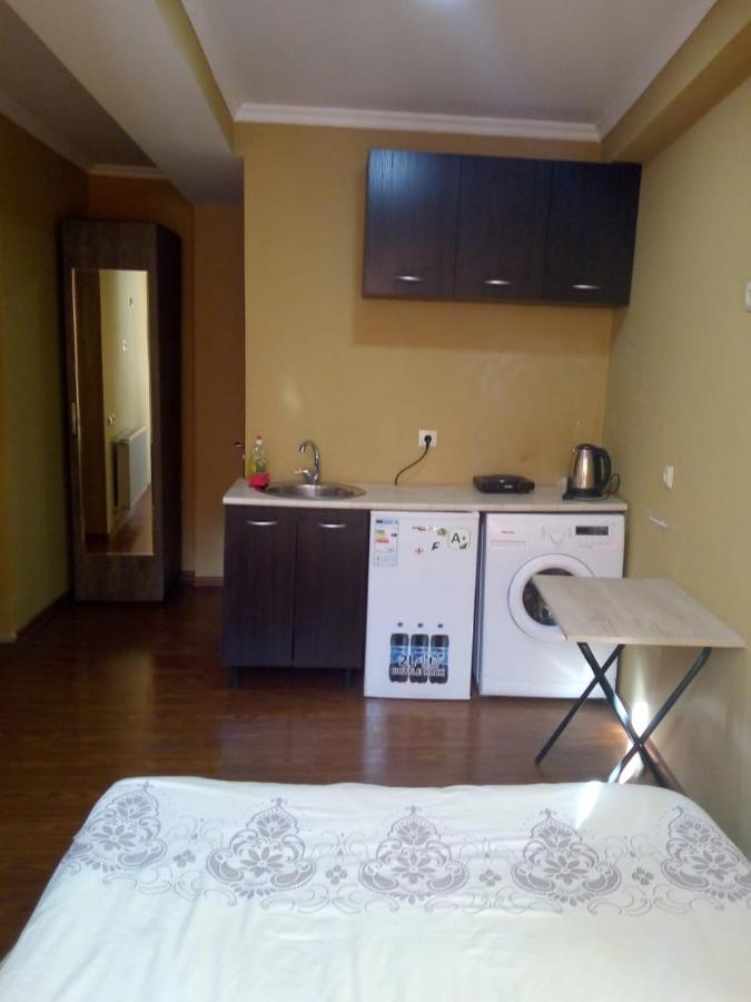 Vake-House Hotel Tbilisi Bagian luar foto