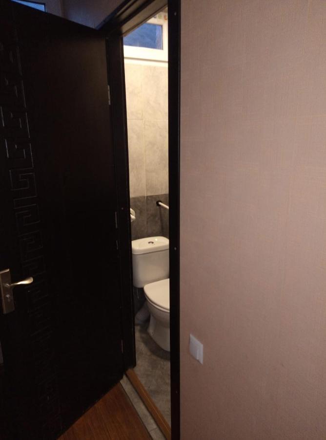 Vake-House Hotel Tbilisi Bagian luar foto