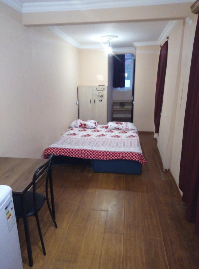 Vake-House Hotel Tbilisi Bagian luar foto