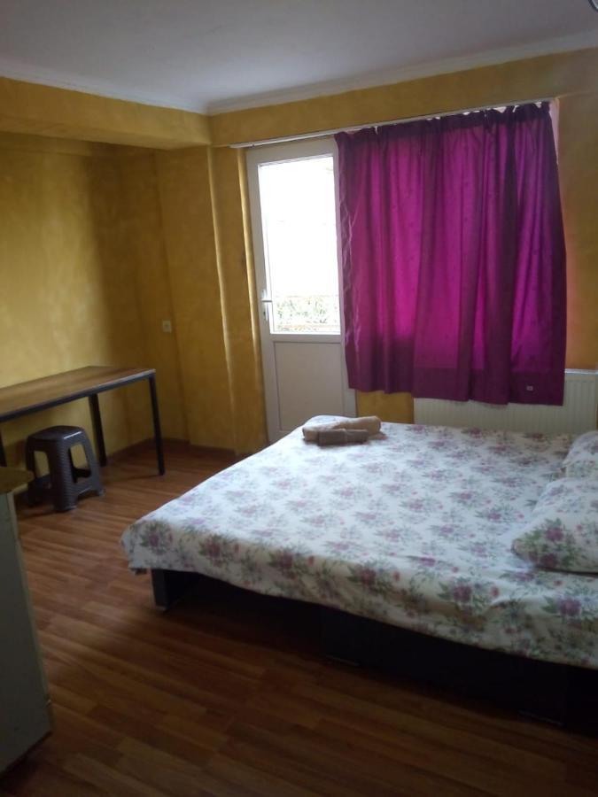 Vake-House Hotel Tbilisi Bagian luar foto