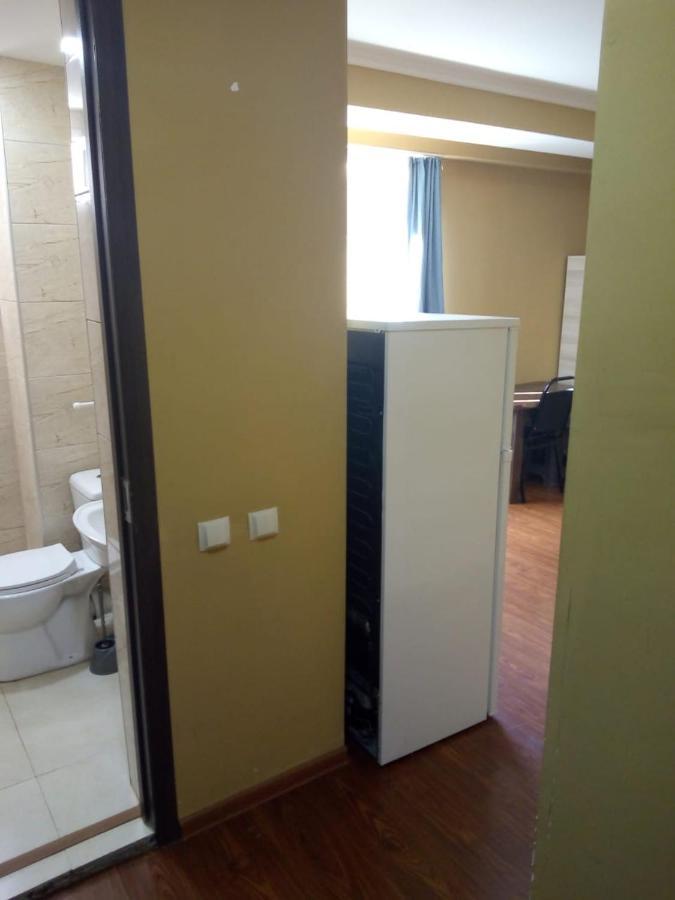 Vake-House Hotel Tbilisi Bagian luar foto